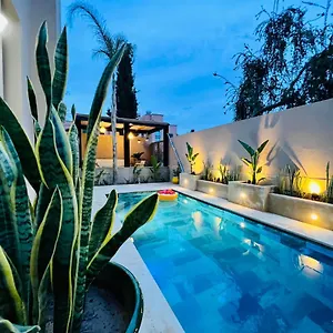 https://luxury-family-villa-targan-garden.marrakeshhotelsmorocco.com